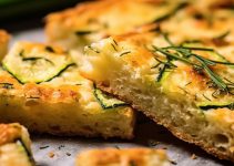 Focaccia aux courgettes : la recette estivale qui va vous faire craquer de plaisir ! Focaccia aux courgettes : la recette estivale qui va vous faire craquer de plaisir !