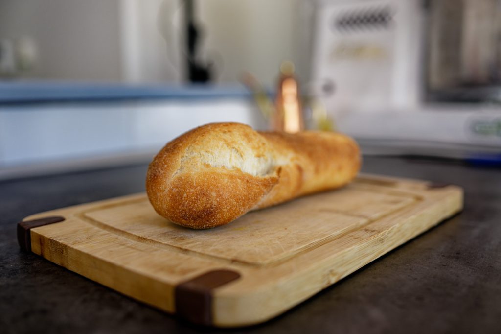 Faire du pain avec un paton