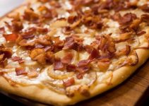 Recette de pizza rustique pancetta et oignons Recette de pizza rustique pancetta et oignons