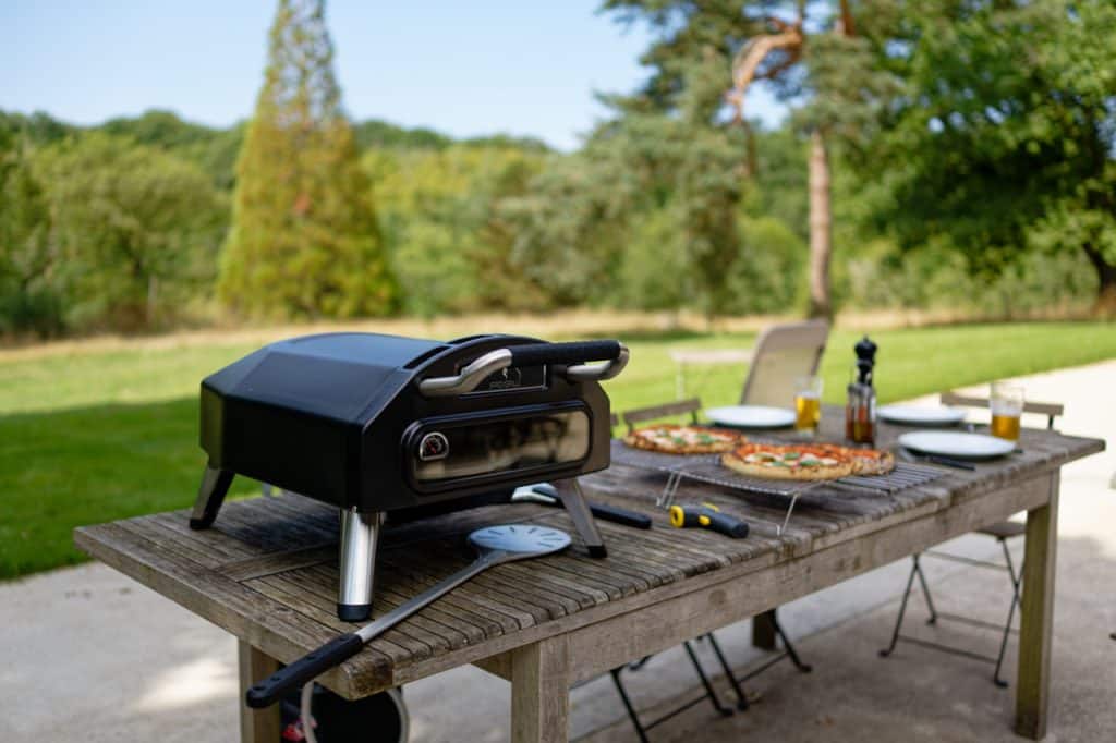 Jardigrill et trois pizzas napolitaines