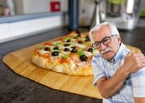 Bizarre mais vrai: Comment une simple pizza pourrait soulager l’arthrite ! Bizarre mais vrai: Comment une simple pizza pourrait soulager l’arthrite !